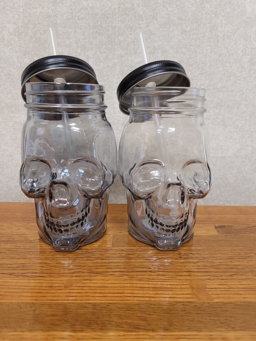 Skull Glass Mason Jar Tumblers w/ Black Lids & Clear Straws -16 oz.  Set of 2